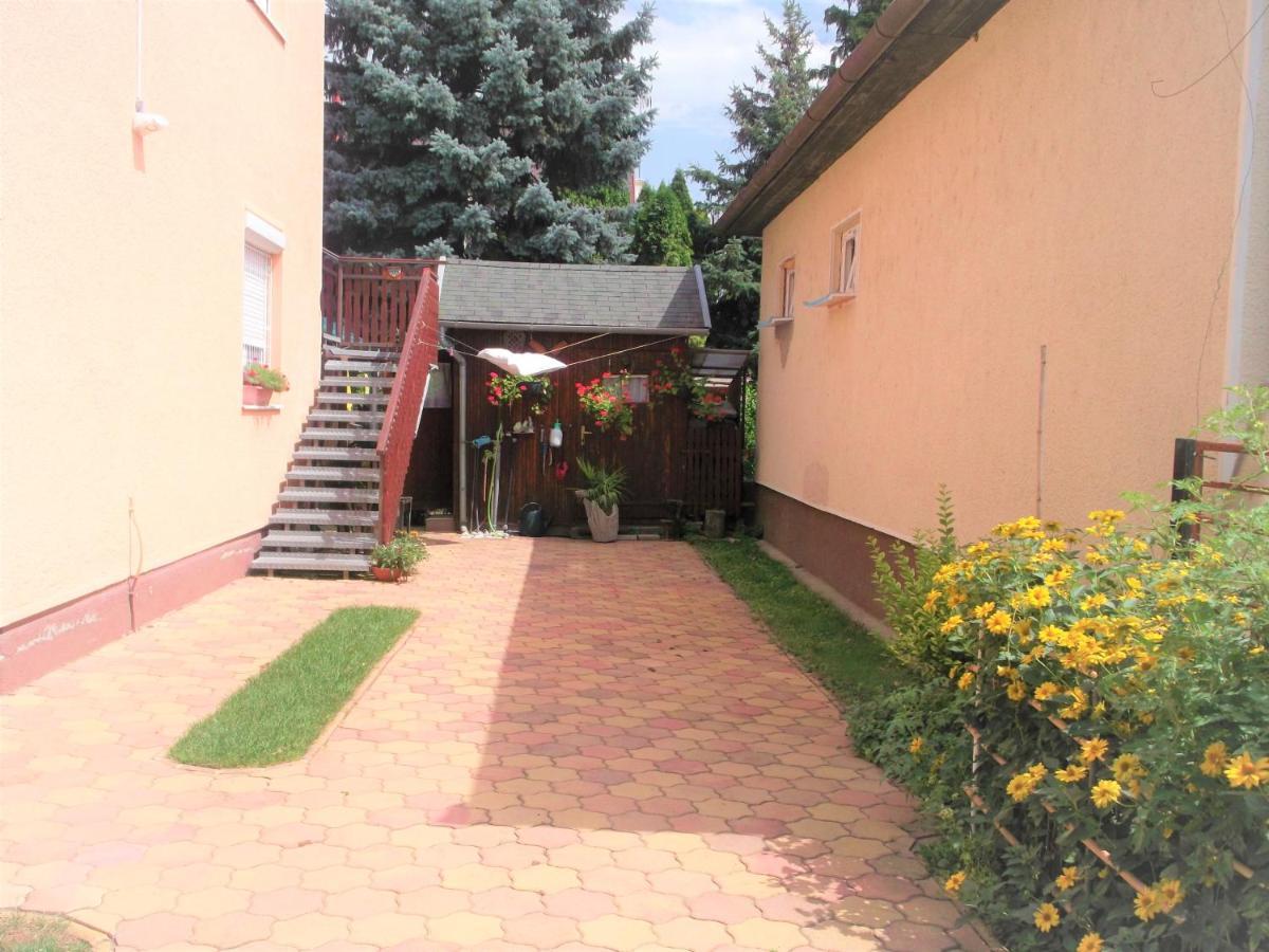 Big Apartman Hajdúszoboszló Exterior foto
